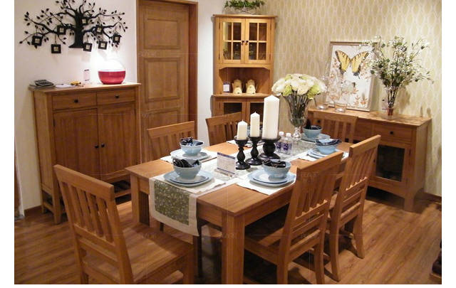 原木北欧风格言木长餐桌（样品特惠）的家具详细介绍