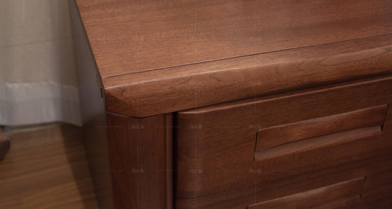 现代实木风格实木床头柜（样品特惠）的家具详细介绍
