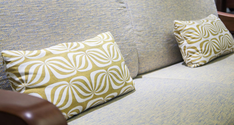 现代实木风格中式沙发（样品特惠）的家具详细介绍