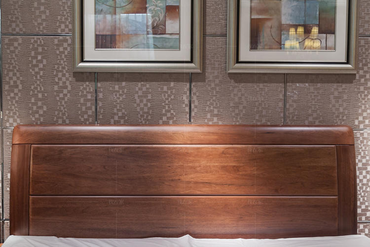 现代实木风格实木简约大床（特惠）的家具详细介绍