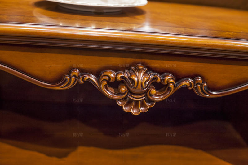 古典欧式风格莱特纳餐边柜的家具详细介绍