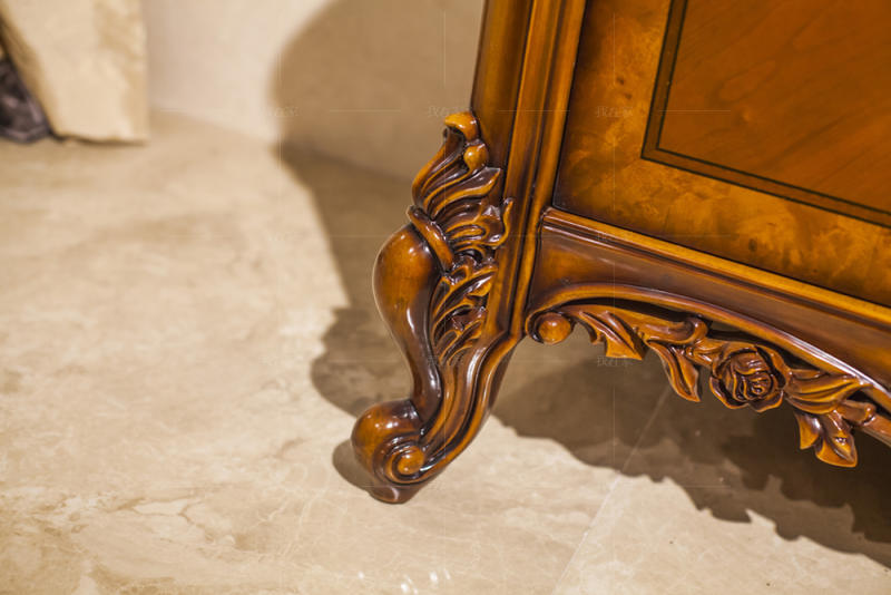 古典欧式风格弗莱格勒高款电视柜的家具详细介绍