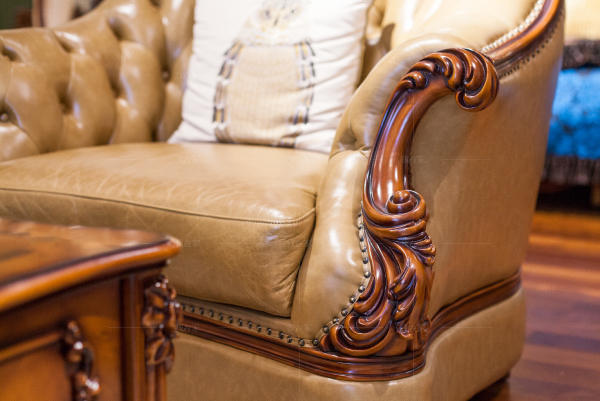 古典欧式风格圣乔治真皮沙发的家具详细介绍