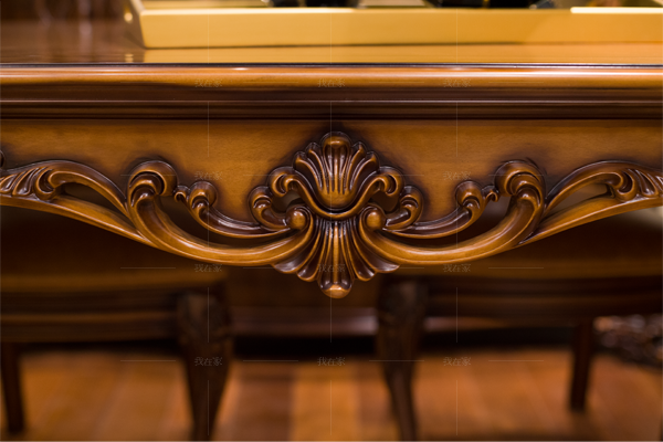 古典欧式风格马克斯餐桌的家具详细介绍