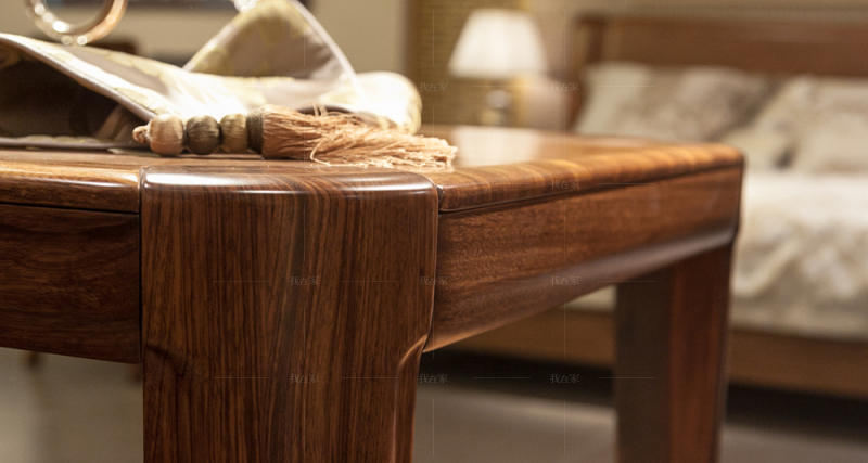 现代实木风格中式实木餐桌（特惠）的家具详细介绍