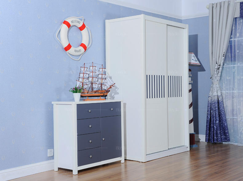 现代儿童风格维特雷儿童衣柜的家具详细介绍