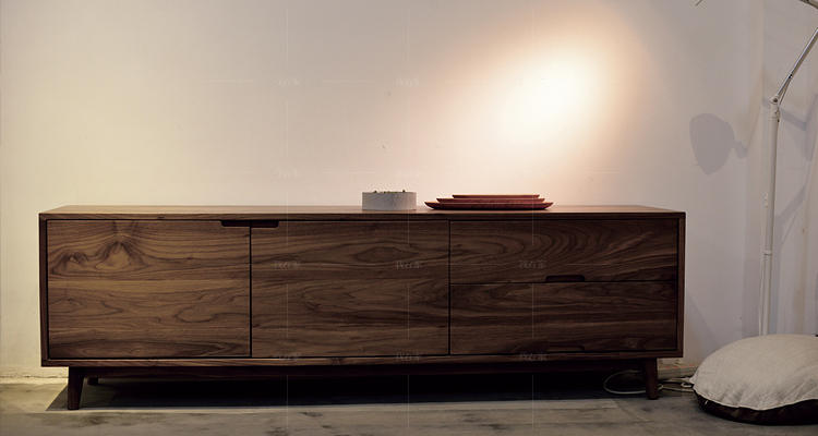 现代北欧风格温润原木电视柜的家具详细介绍