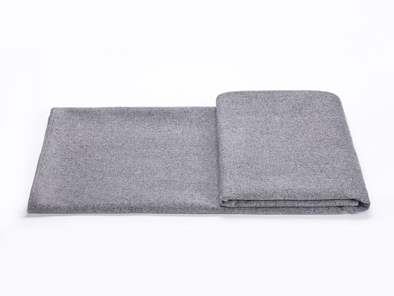织趣系列灰色细纹混纺搭毯的详细介绍