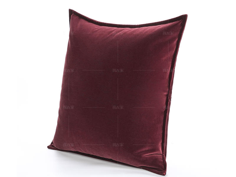 织趣系列红色绒布抱枕的详细介绍