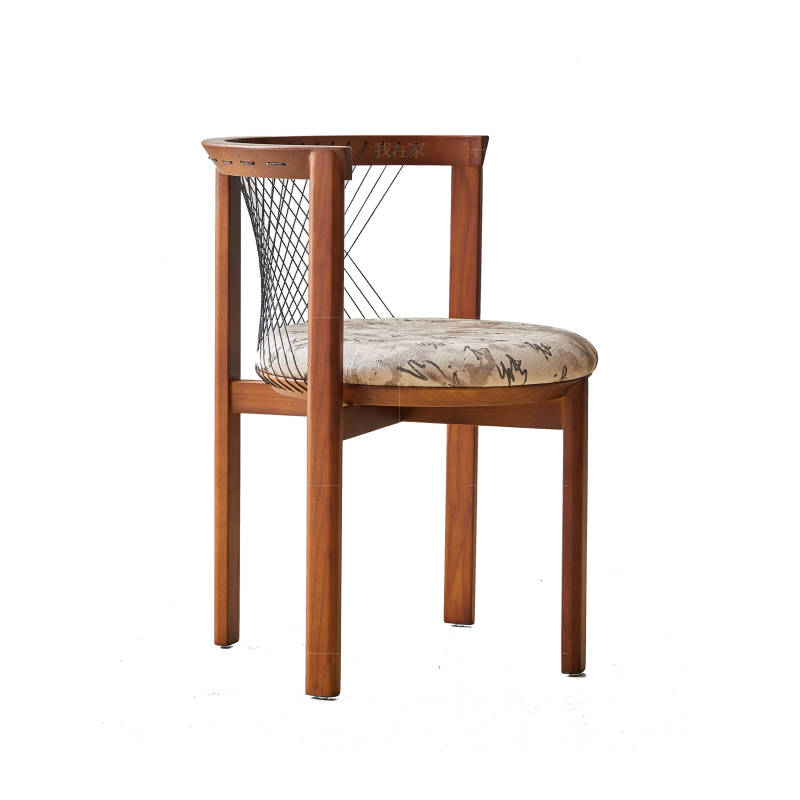 中古风风格竖琴椅的家具详细介绍